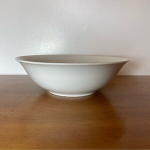 JC Penney Home Serving Vegetable Bowl White Gold Stripe 9 Inch Excellent